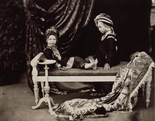 Príncipe Arturo y Príncipe Alfredo con el traje de príncipes sikh, Osborne